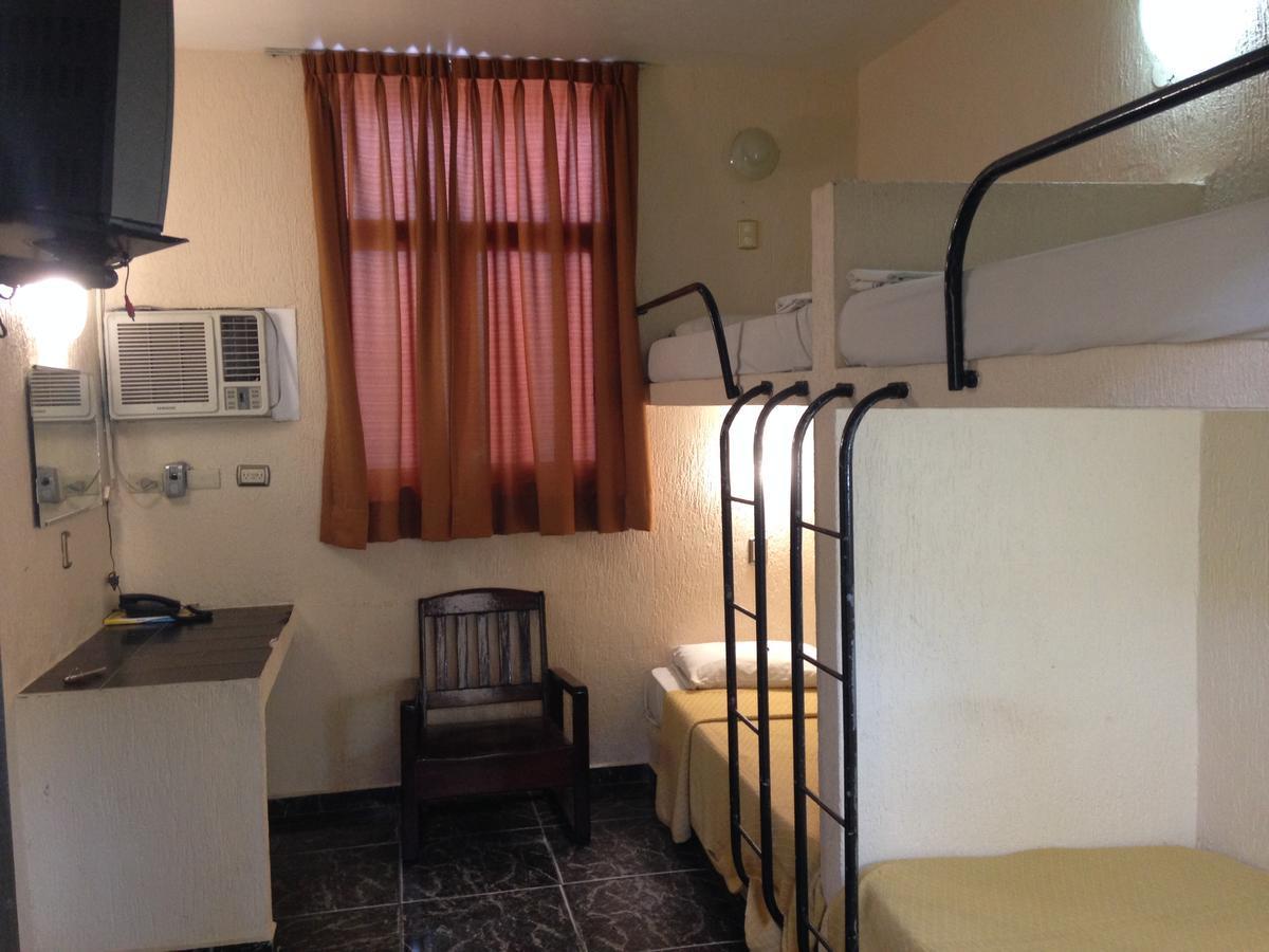 Hotel Moreno 夸察夸尔科斯 外观 照片